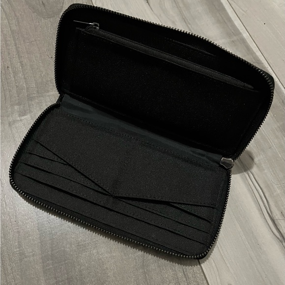 Ten Tree Zip-Around Wallet - Picture 4 of 4